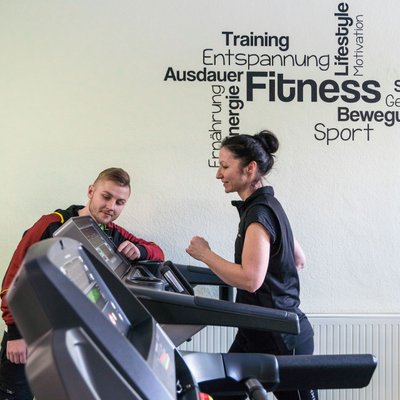 Fitnessstudio Scholzhalle Hoyerswerda: Entdecke die Vorteile von Cardiotraining.Fit, gesund und voller Energie!