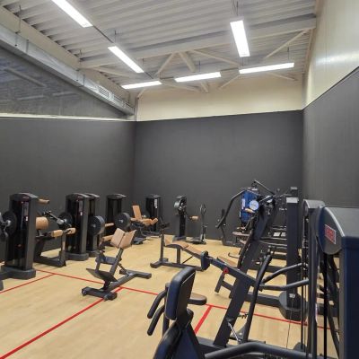 Sportschule Oberhaching: Steigere Deine Power mit gezieltem Krafttraining! Optimiere jetzt Deine Fitness für spürbare Ergebnisse. Leg los!