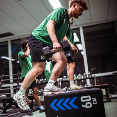 Sportschule Oberhaching: Steigere Deine Power mit gezieltem Krafttraining! Optimiere jetzt Deine Fitness für spürbare Ergebnisse. Leg los!