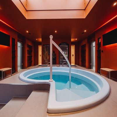 Tatkraft_Fitnessstudio_Neunhaus_Wellness_3