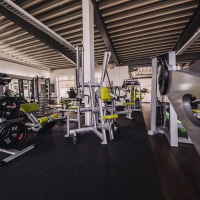 Tatkraft_Fitnessstudio_Neunhaus_Trainingsbereich_13