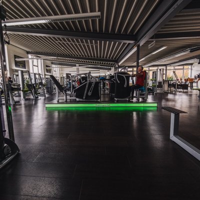 Tatkraft_Fitnessstudio_Neunhaus_Trainingszirkel