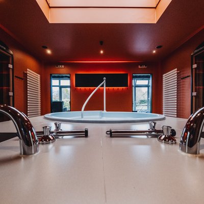 Tatkraft_Fitnessstudio_Neunhaus_Sanitaeranalge