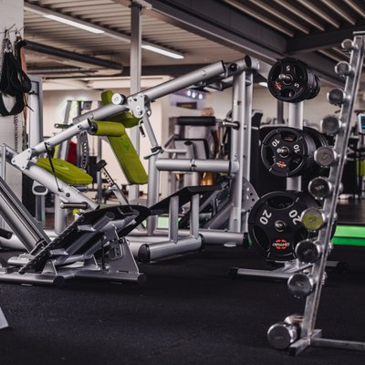 Tatkraft_Fitnessstudio_Neunhaus_Trainingsbereich_7