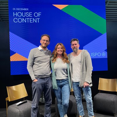 ISPO-2025_05_Gruppenfoto-an-der-Buehne